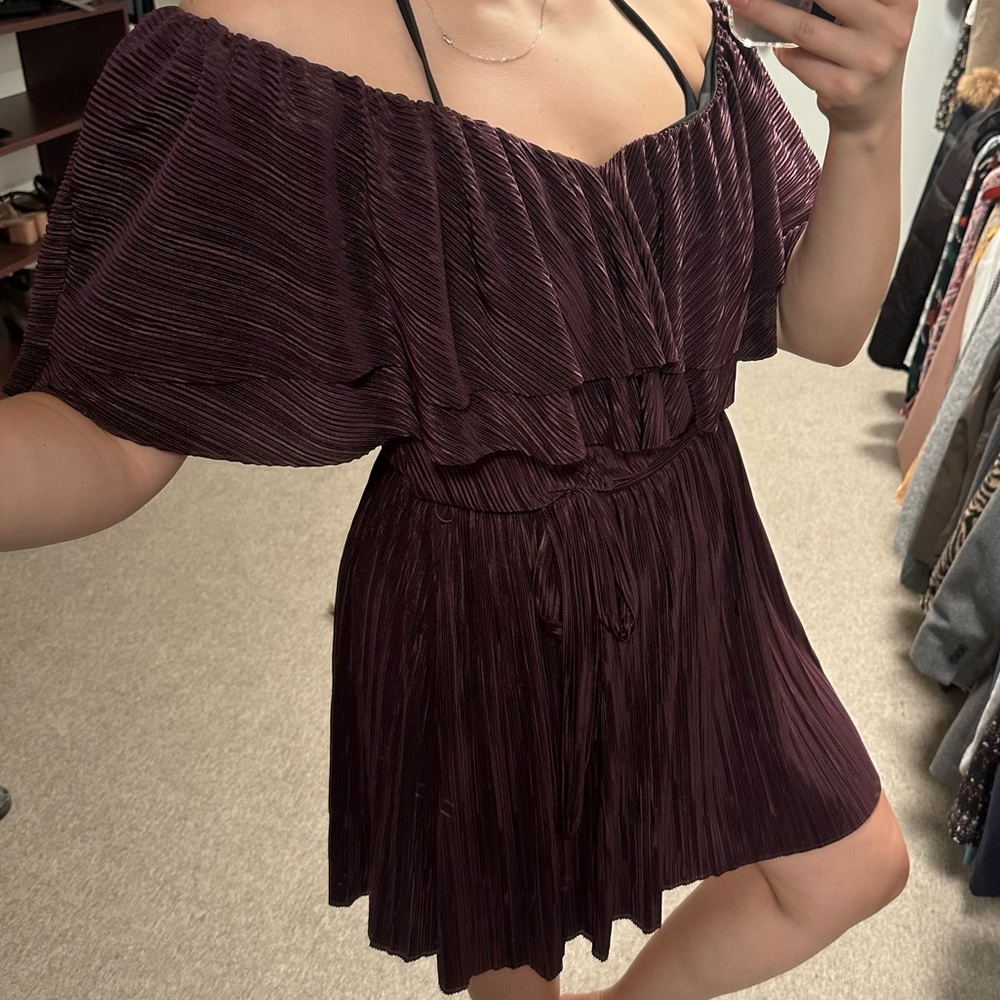 Dress - Picture 2 of 4